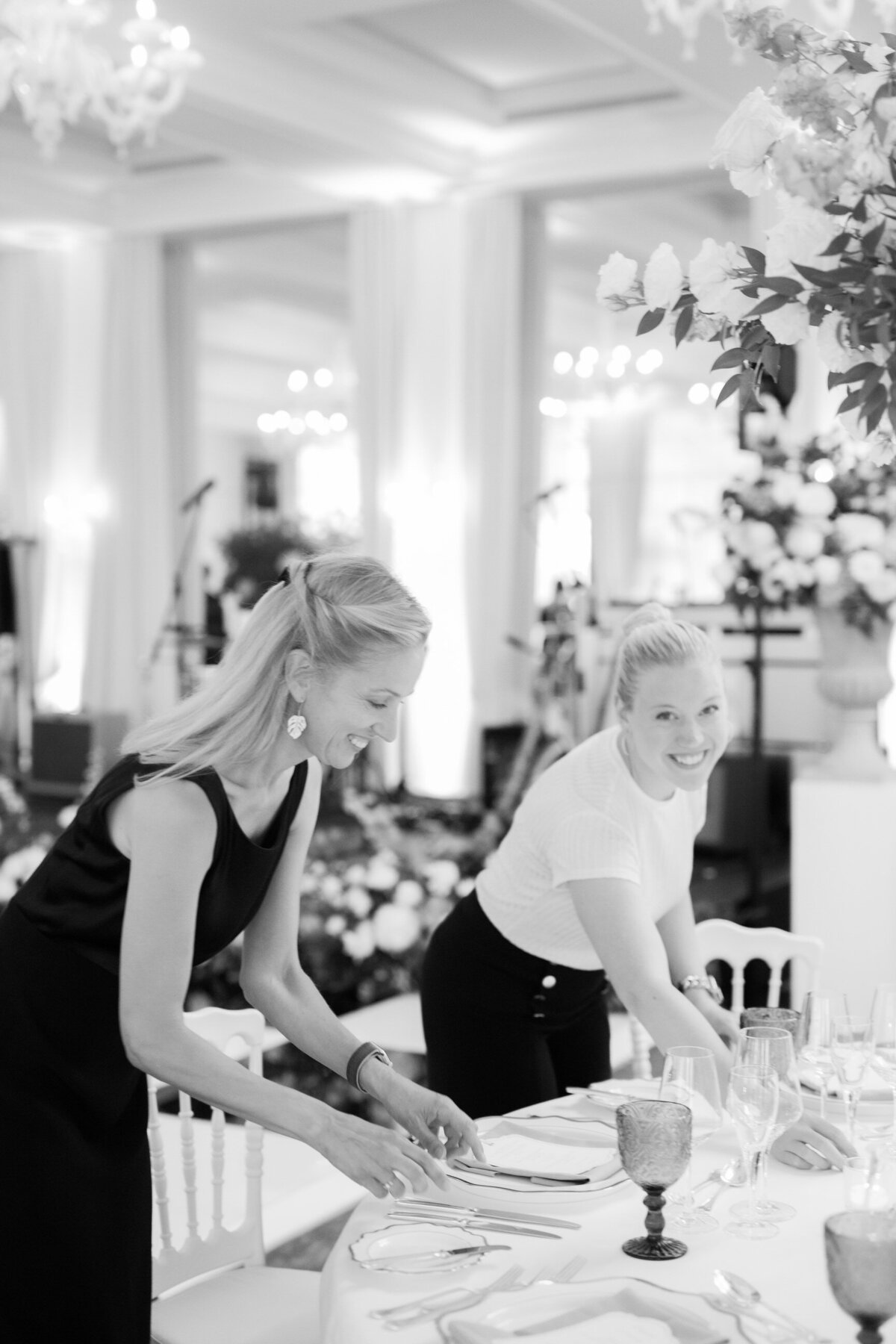 What Your Wedding Planner Really Does on Wedding Day | Inspired By This