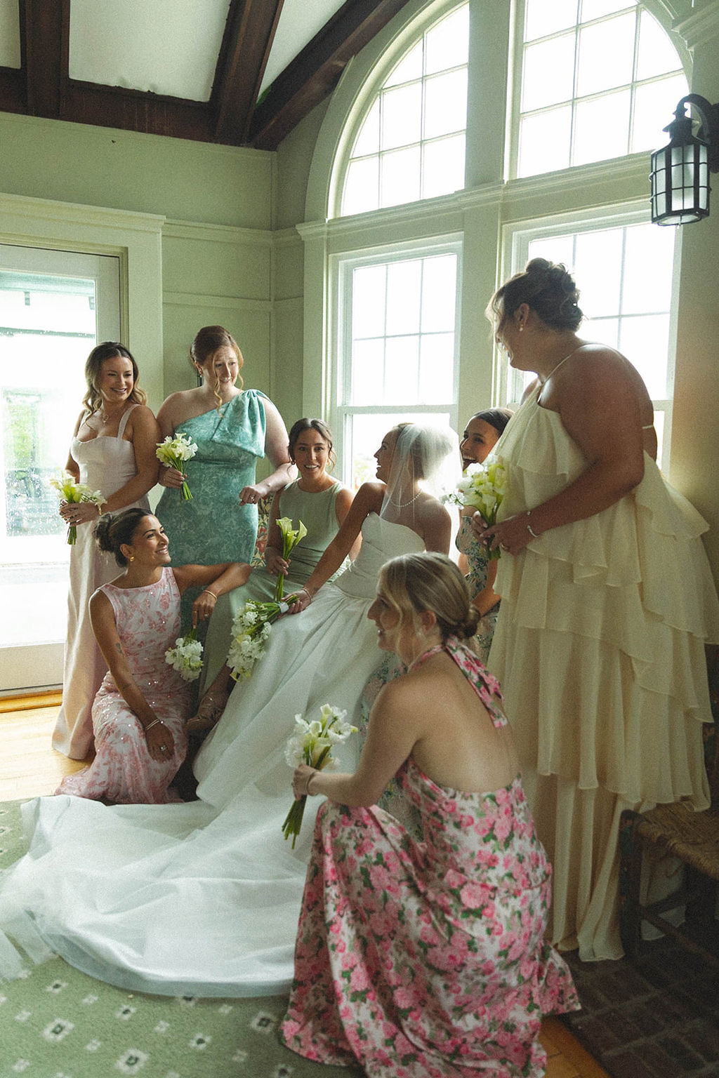 A Cape Cod Wedding with a Nancy Meyers-Meets-LoveShackFancy Twist