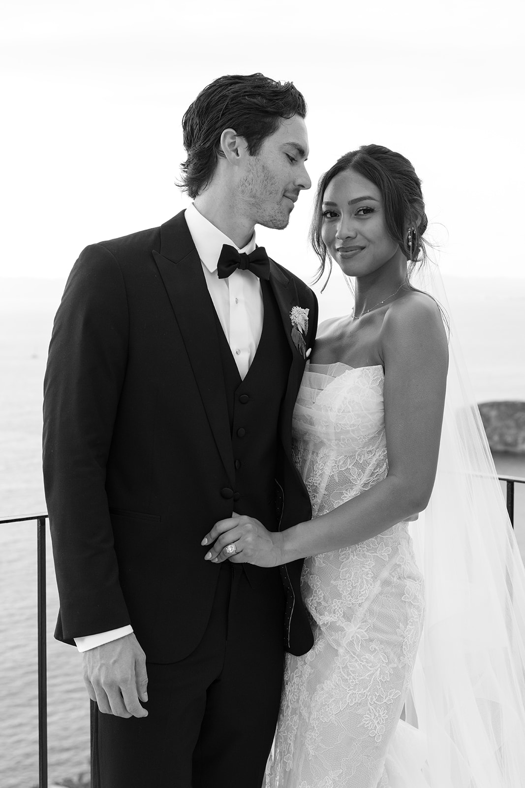 An Intimate Oceanfront Wedding in Puerto Vallarta with Coastal Elegance & Sculptural Florals