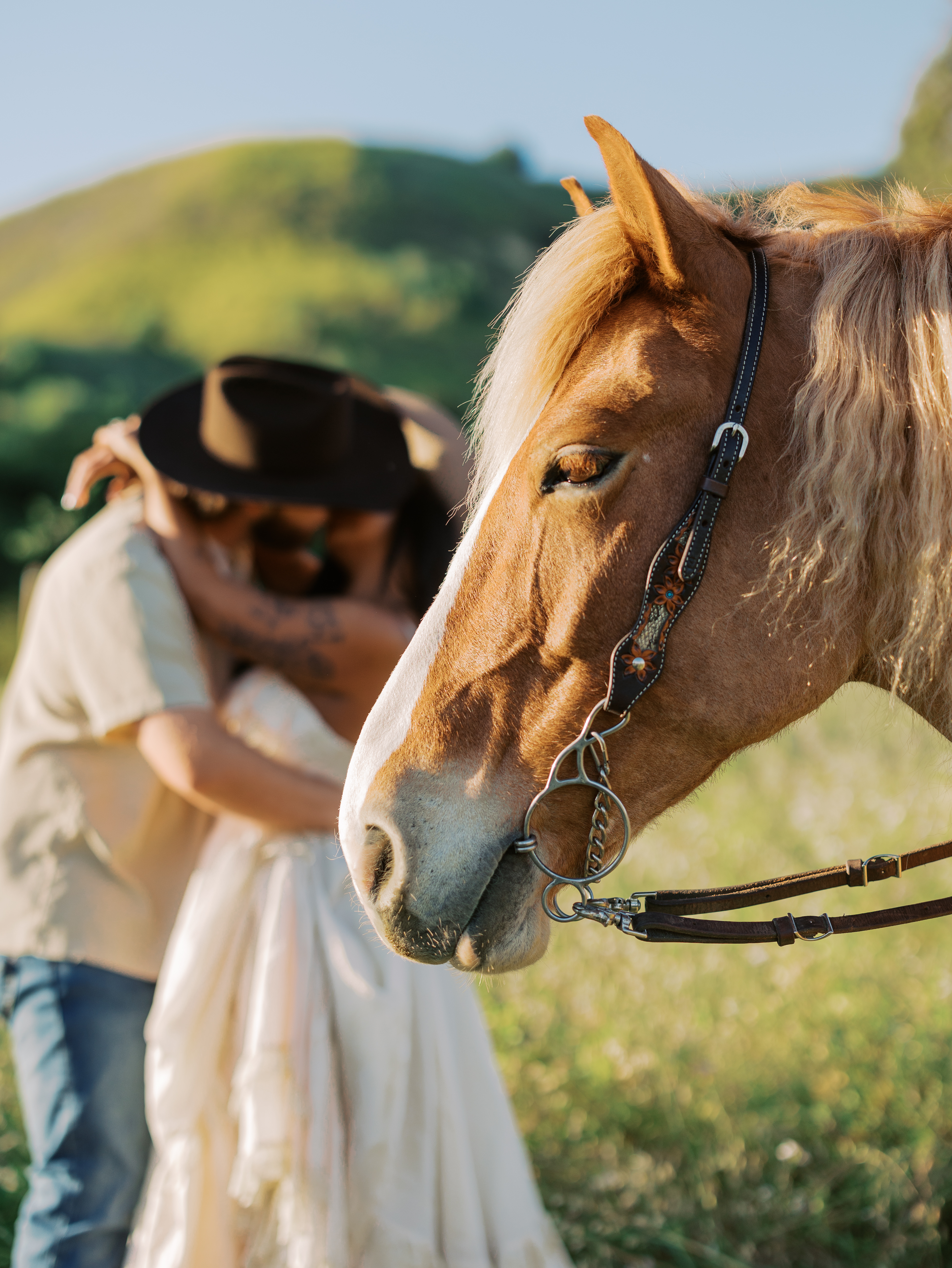 A Western-Inspired Engagement Shoot in Horsethief Canyon