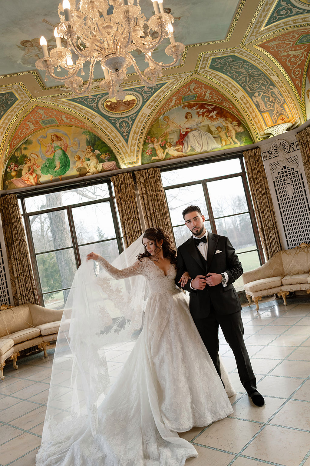 A Historic, Italian-Inspired Wedding at Cuneo Mansion & Gardens