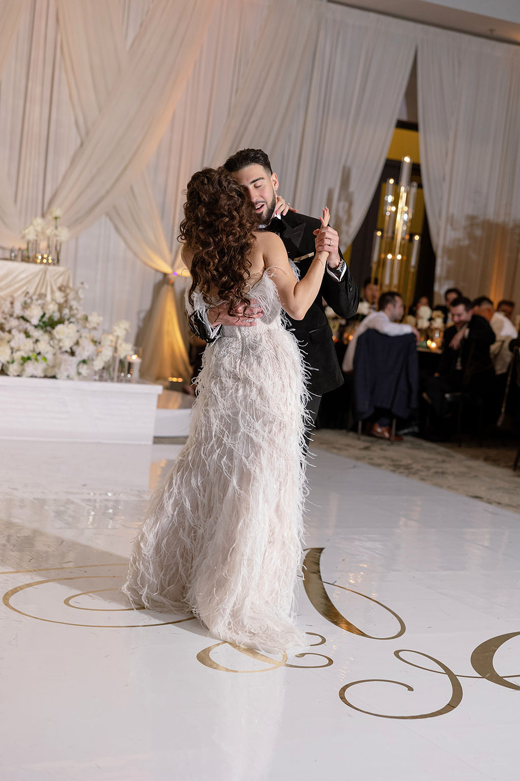 A Historic, Italian-Inspired Wedding at Cuneo Mansion & Gardens