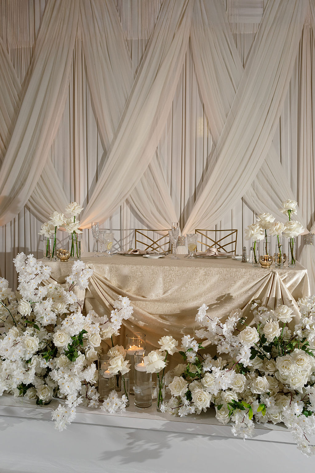 A Historic, Italian-Inspired Wedding at Cuneo Mansion & Gardens
