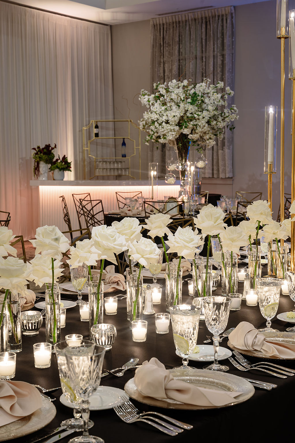 A Historic, Italian-Inspired Wedding at Cuneo Mansion & Gardens