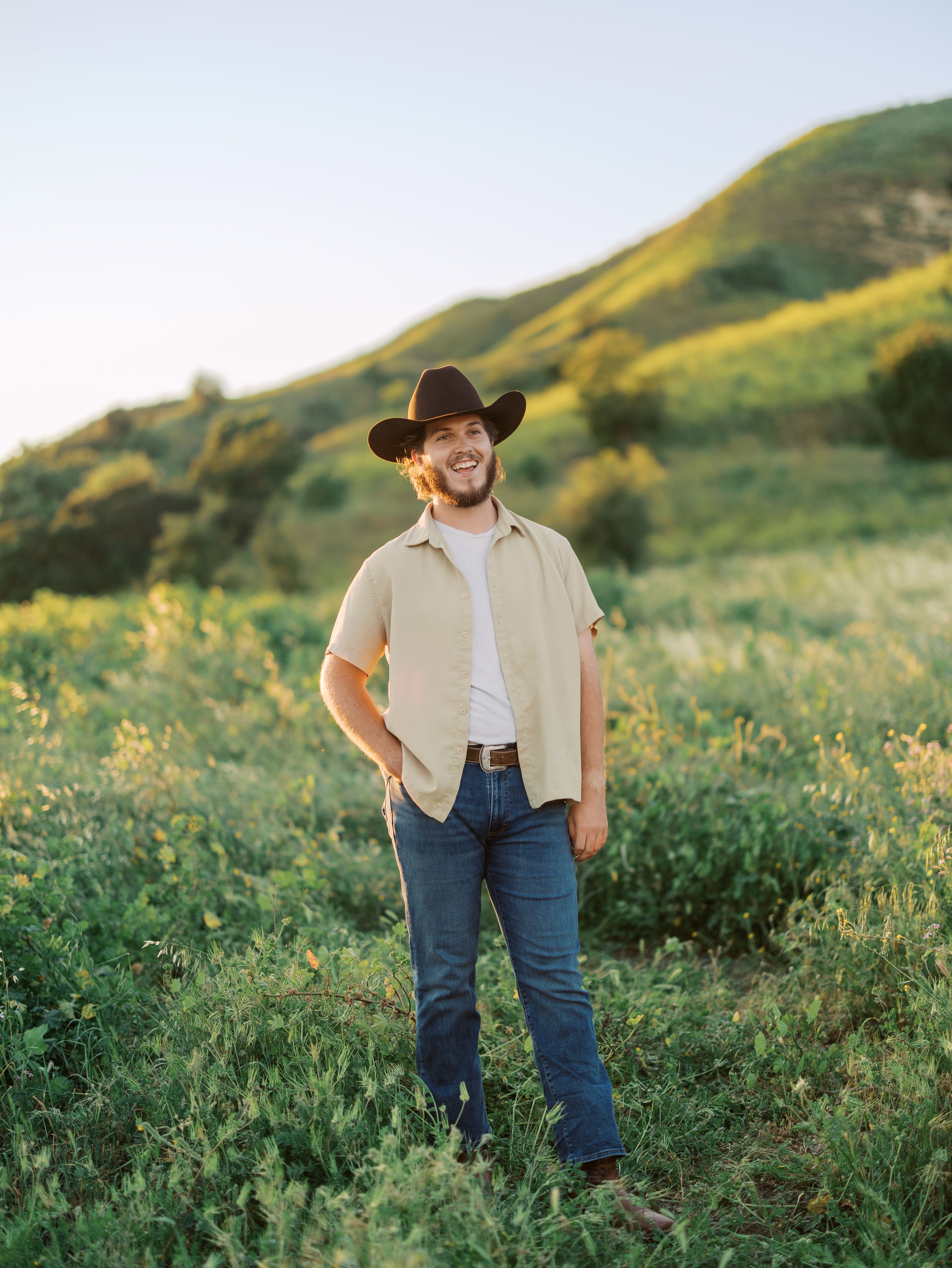 A Western-Inspired Engagement Shoot in Horsethief Canyon