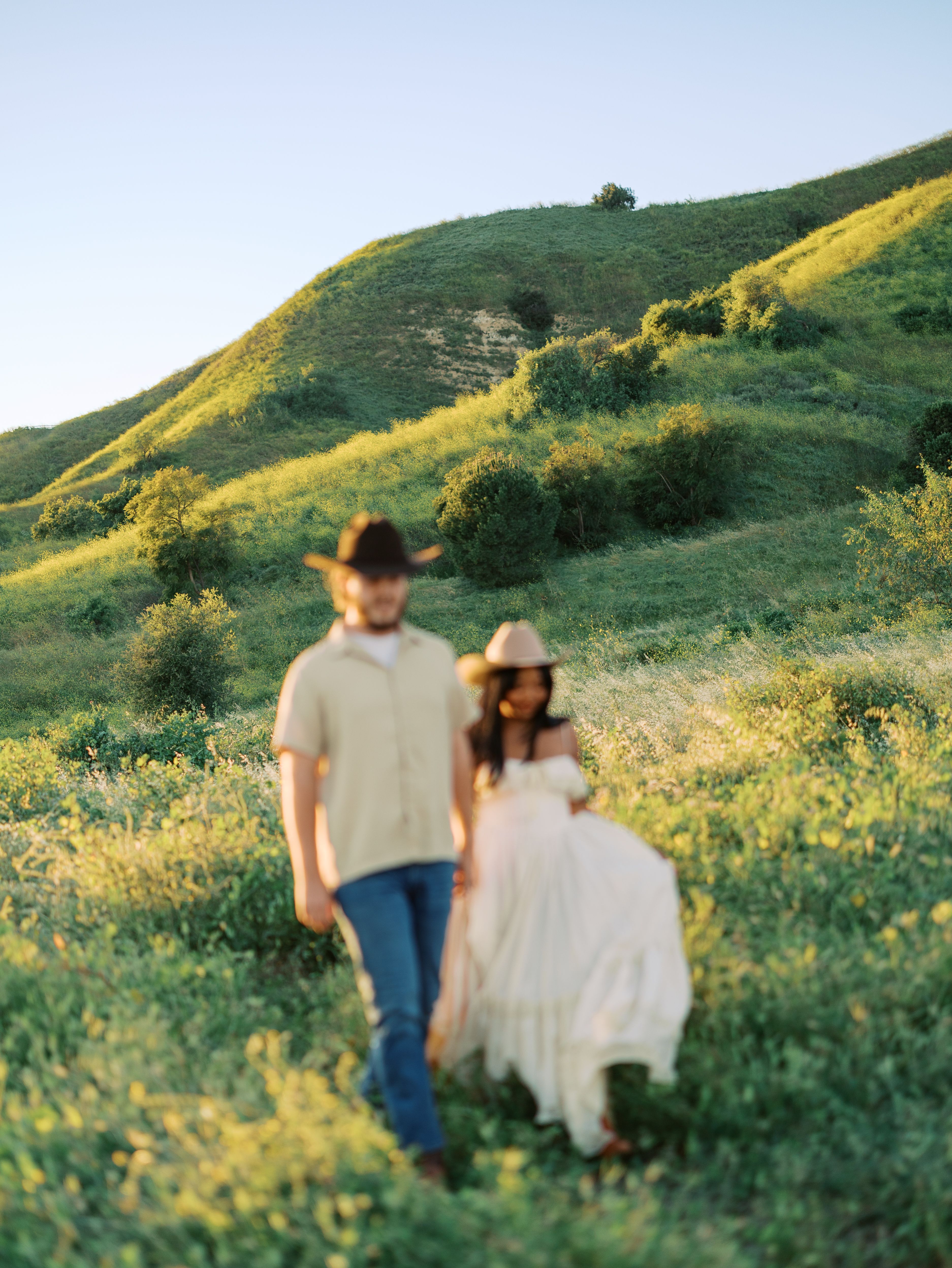 A Western-Inspired Engagement Shoot in Horsethief Canyon