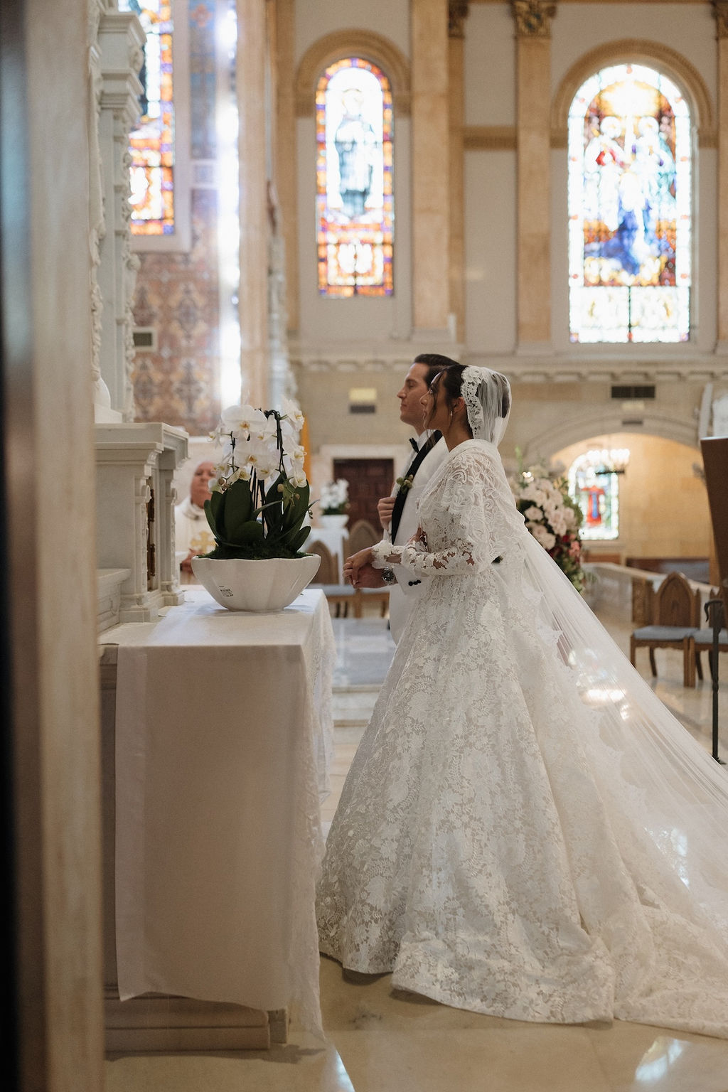 This Palm Beach Wedding Was a Romantic 'Night at The Museum' Vibe