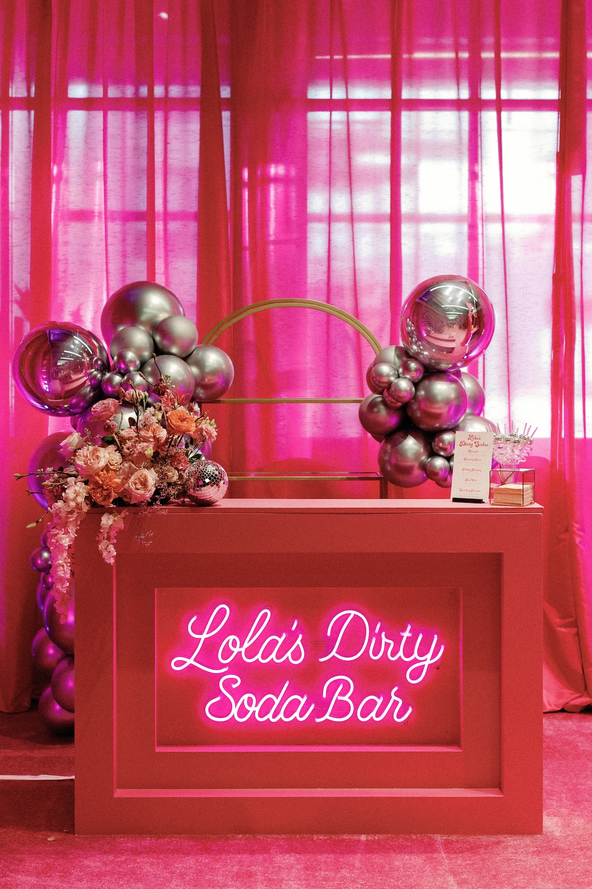 A Luxury Bat Mitzvah with Bold Pink Design