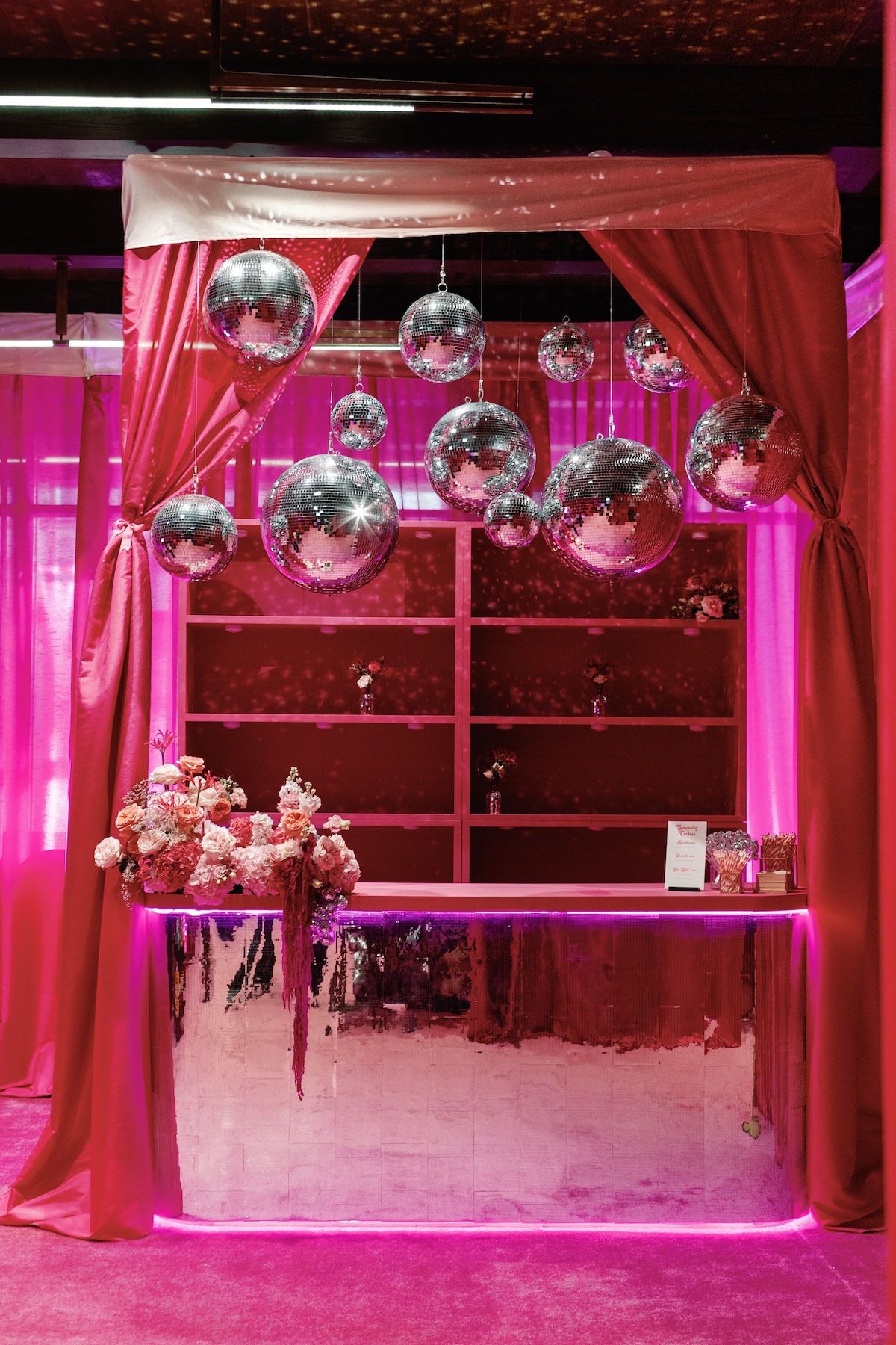 A Luxury Bat Mitzvah with Bold Pink Design