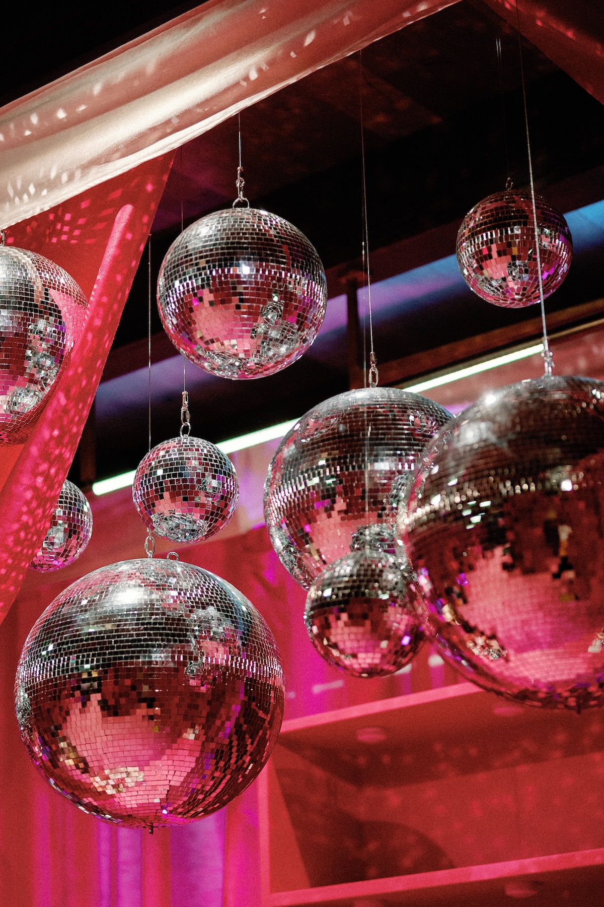 A Luxury Bat Mitzvah with Bold Pink Design