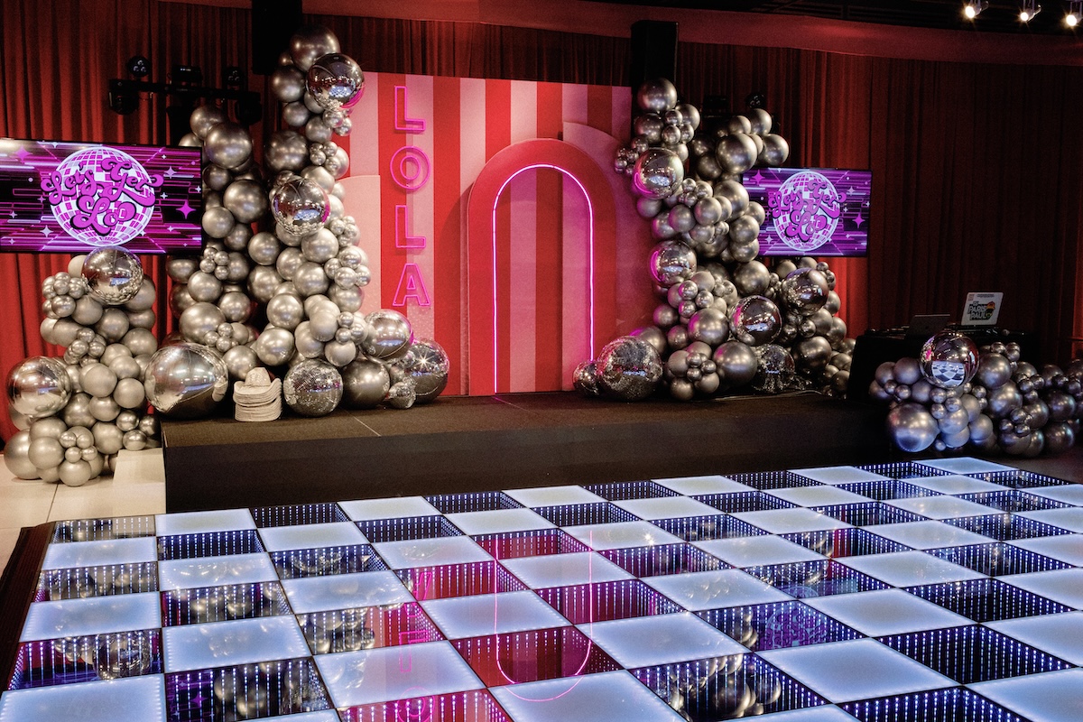 A Luxury Bat Mitzvah with Bold Pink Design