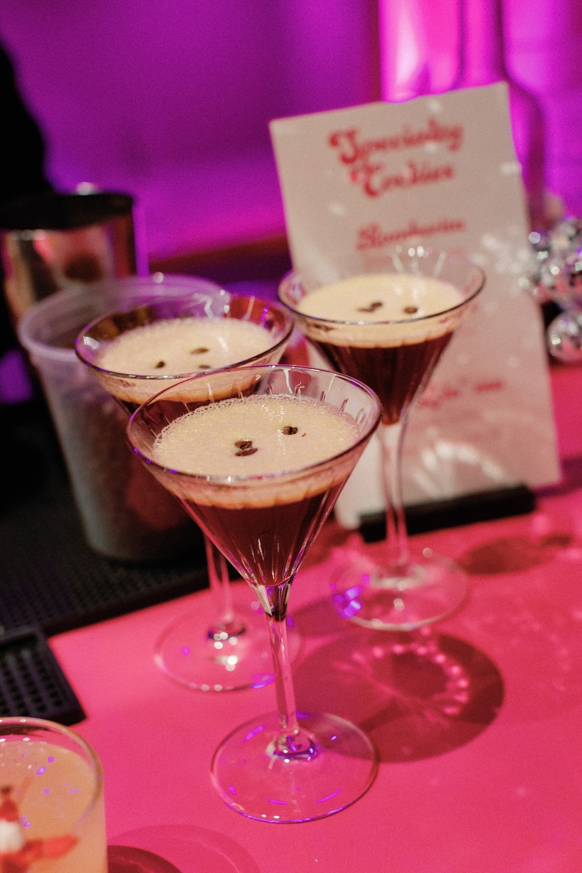 A Luxury Bat Mitzvah with Bold Pink Design