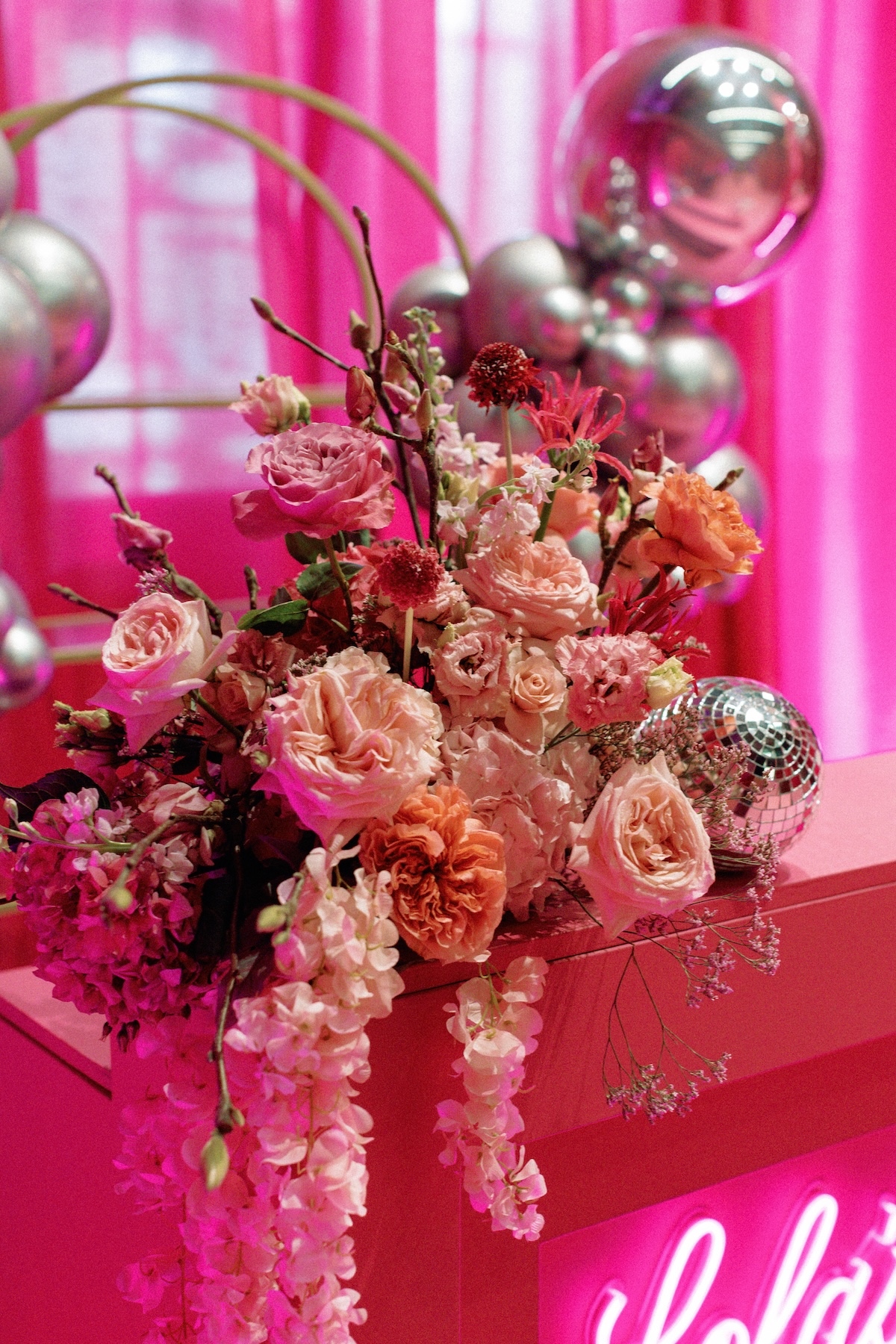 A Luxury Bat Mitzvah with Bold Pink Design