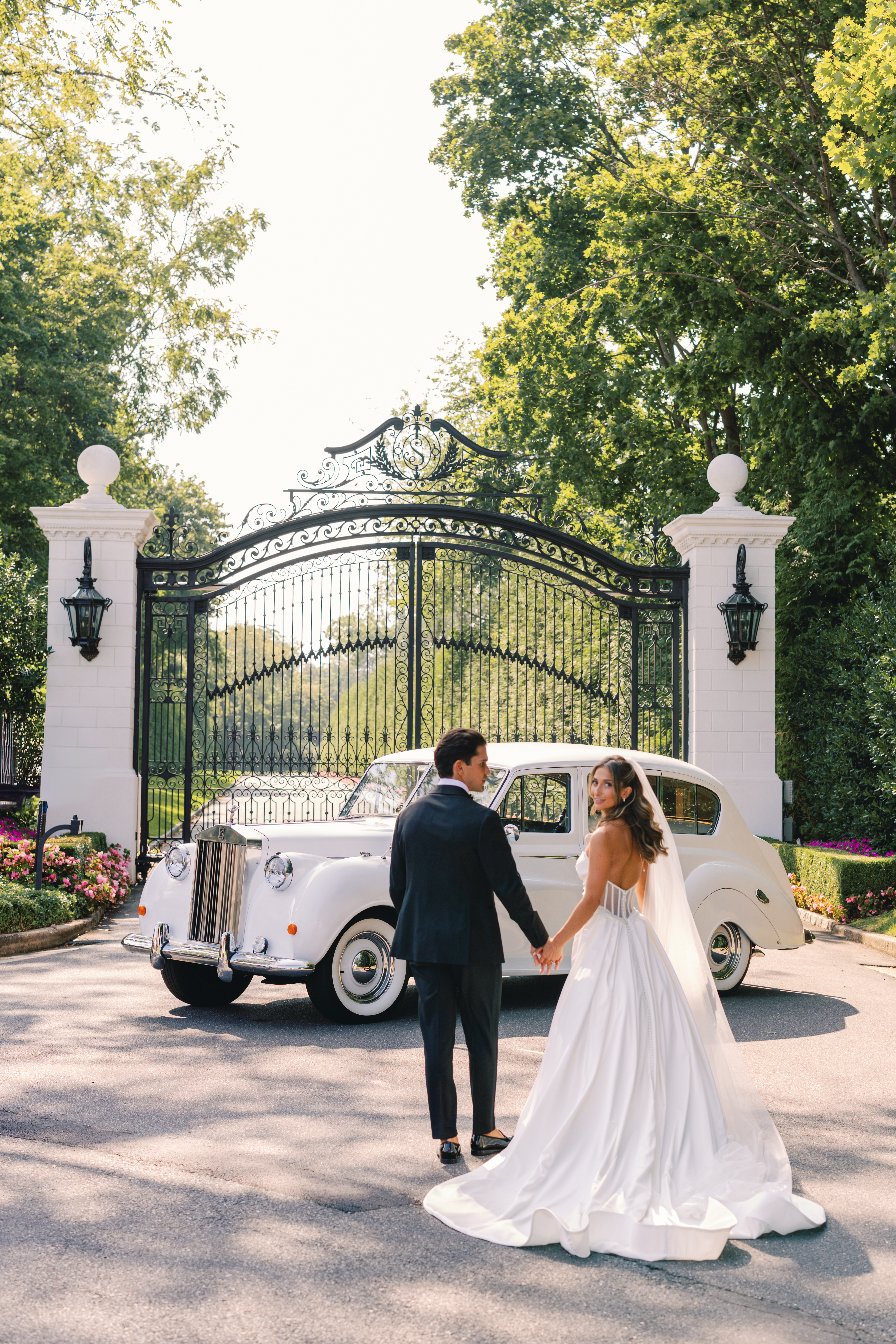 A Glamorous Estate Wedding Inspired By The Great Gatsby