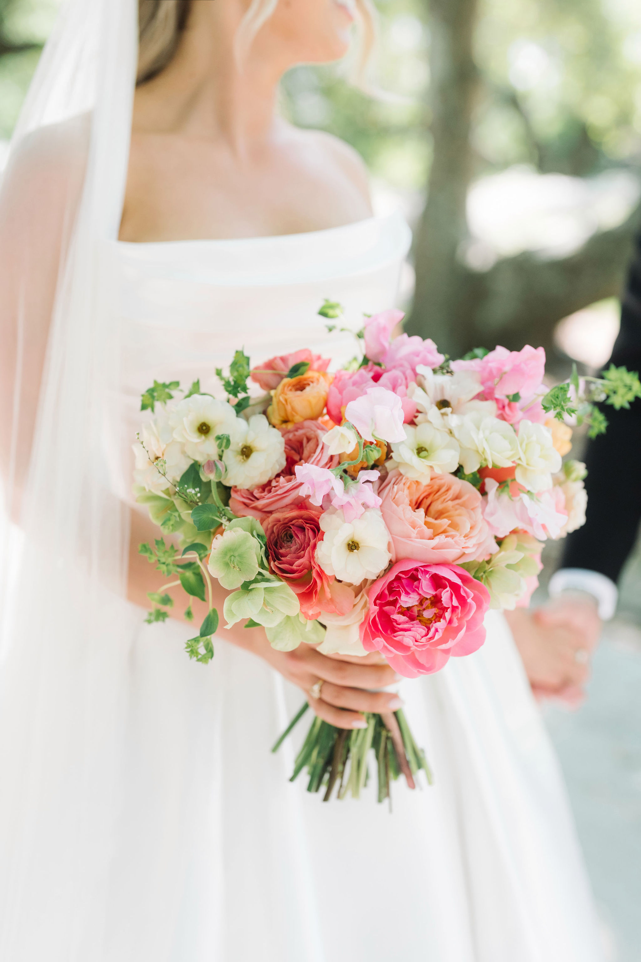 A Colorful Charleston Spring Wedding at Lowndes Grove