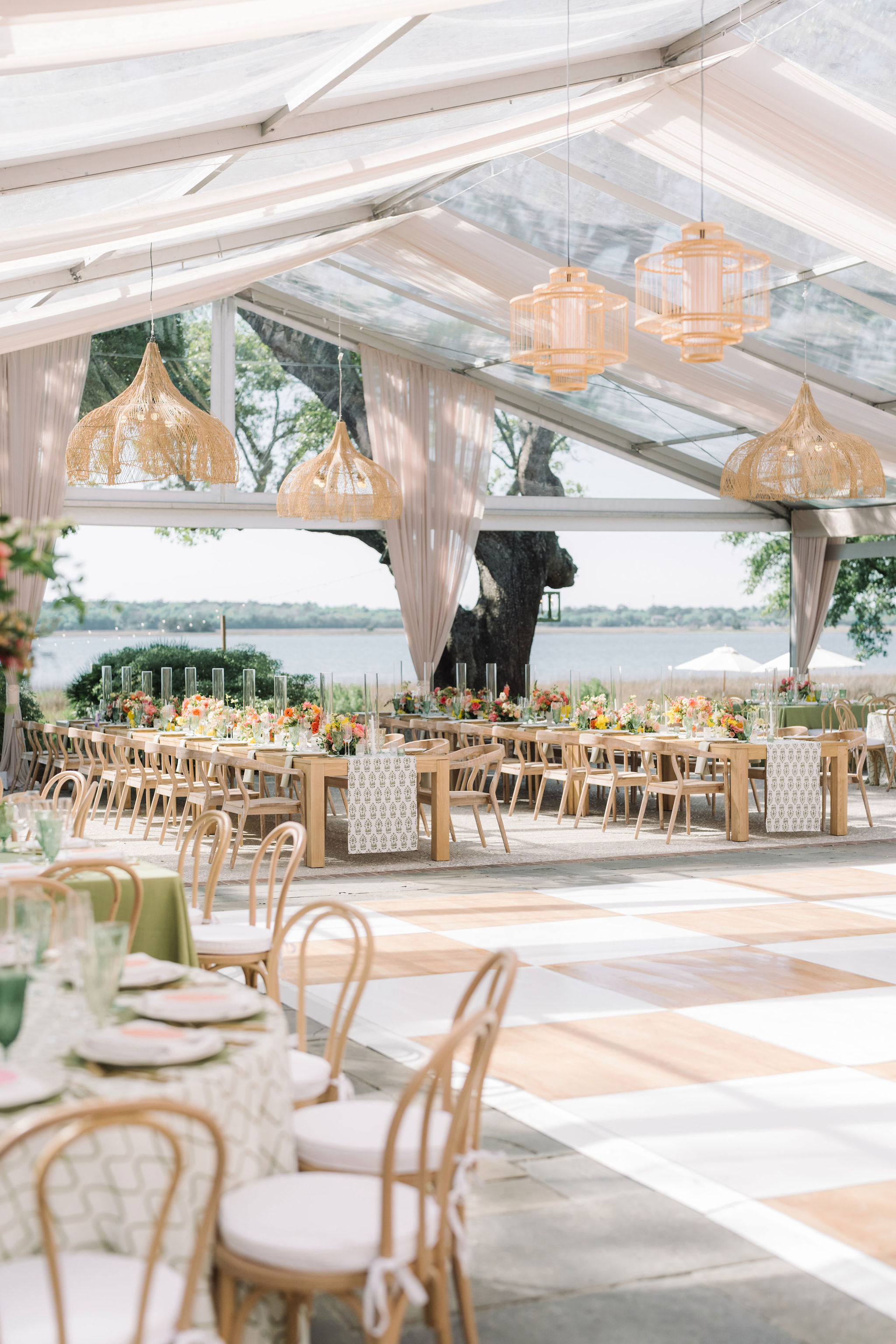 A Colorful Charleston Spring Wedding at Lowndes Grove