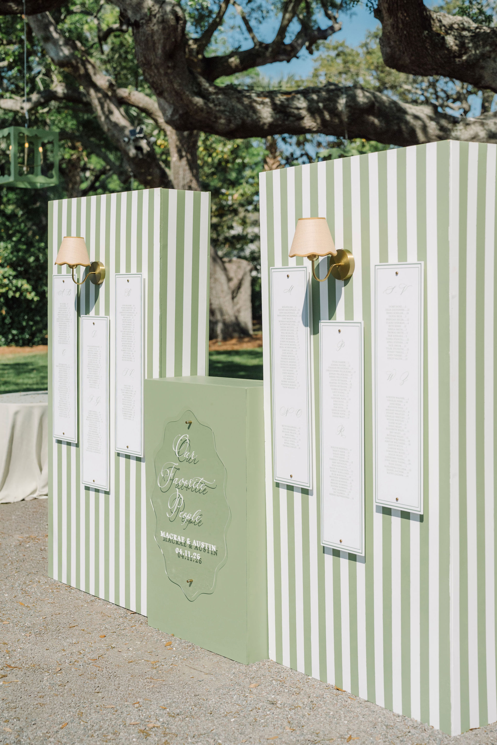A Colorful Charleston Spring Wedding at Lowndes Grove