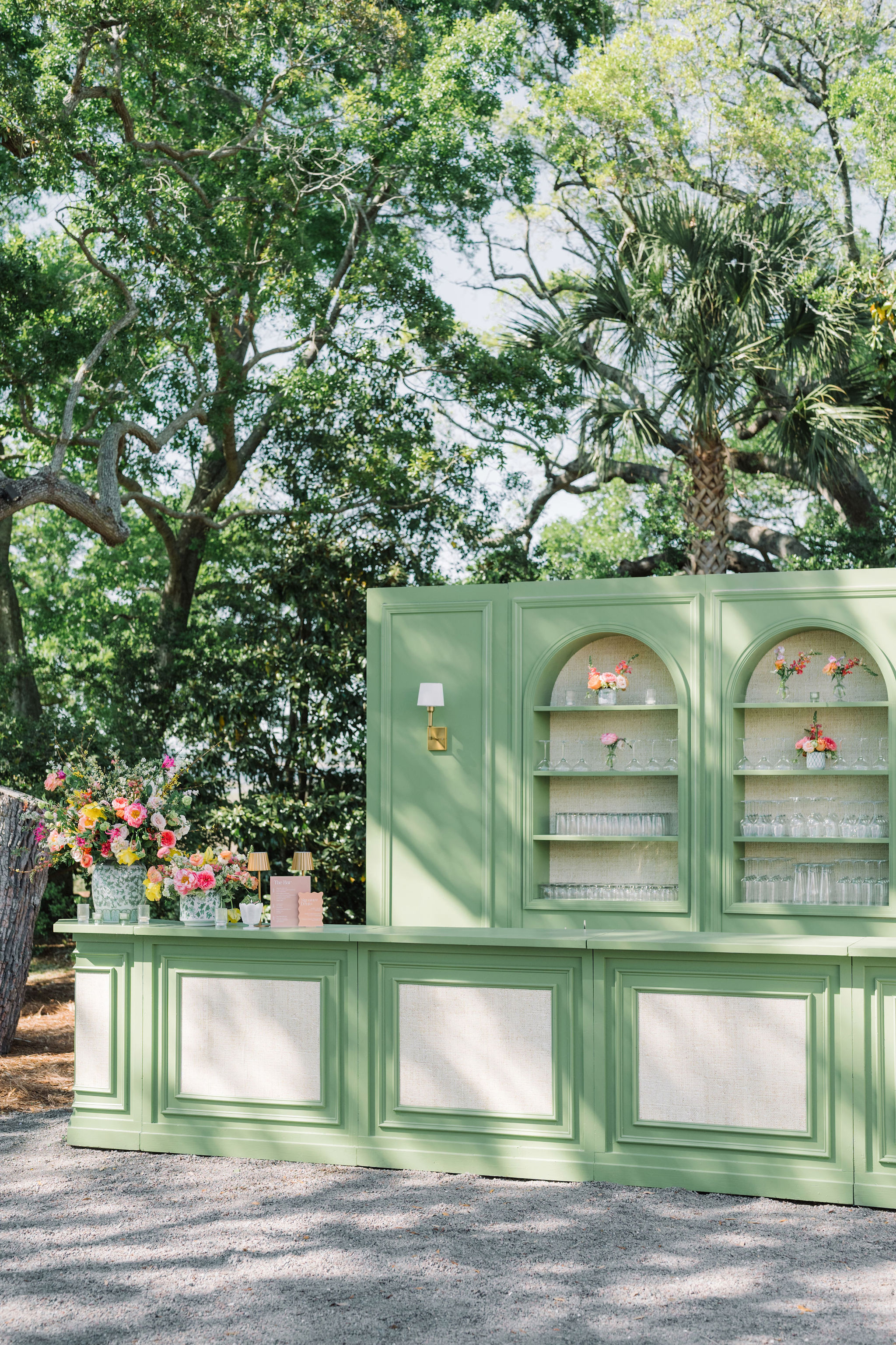 A Colorful Charleston Spring Wedding at Lowndes Grove