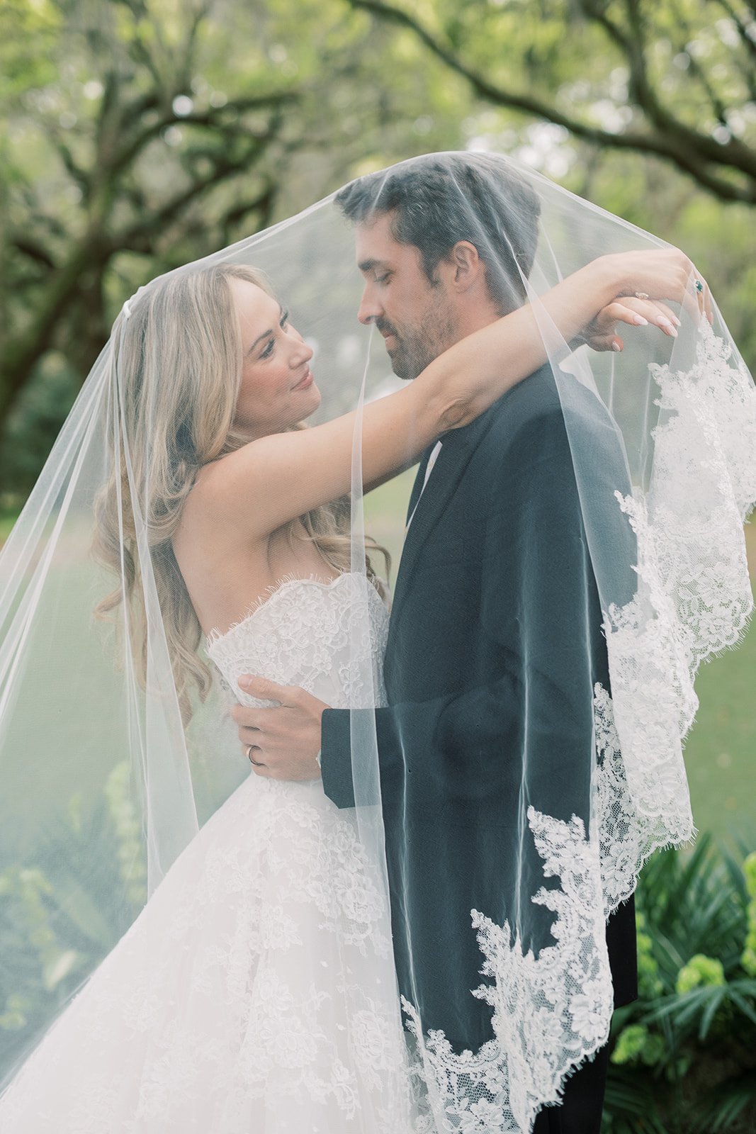 A Chic Charleston Wedding at Legare Waring House - Inspired By This