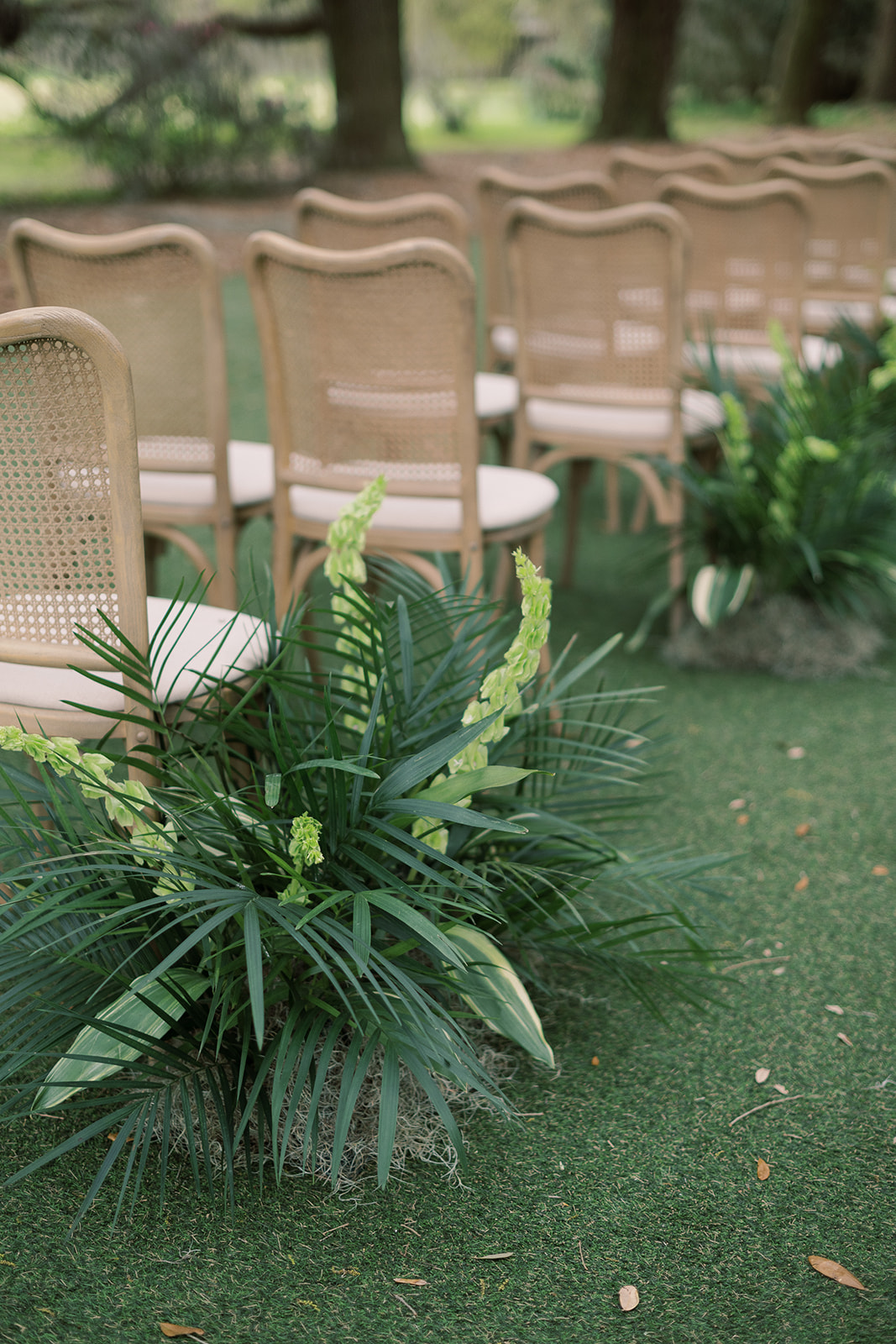 A Chic Charleston Wedding at Legare Waring House - Inspired By This