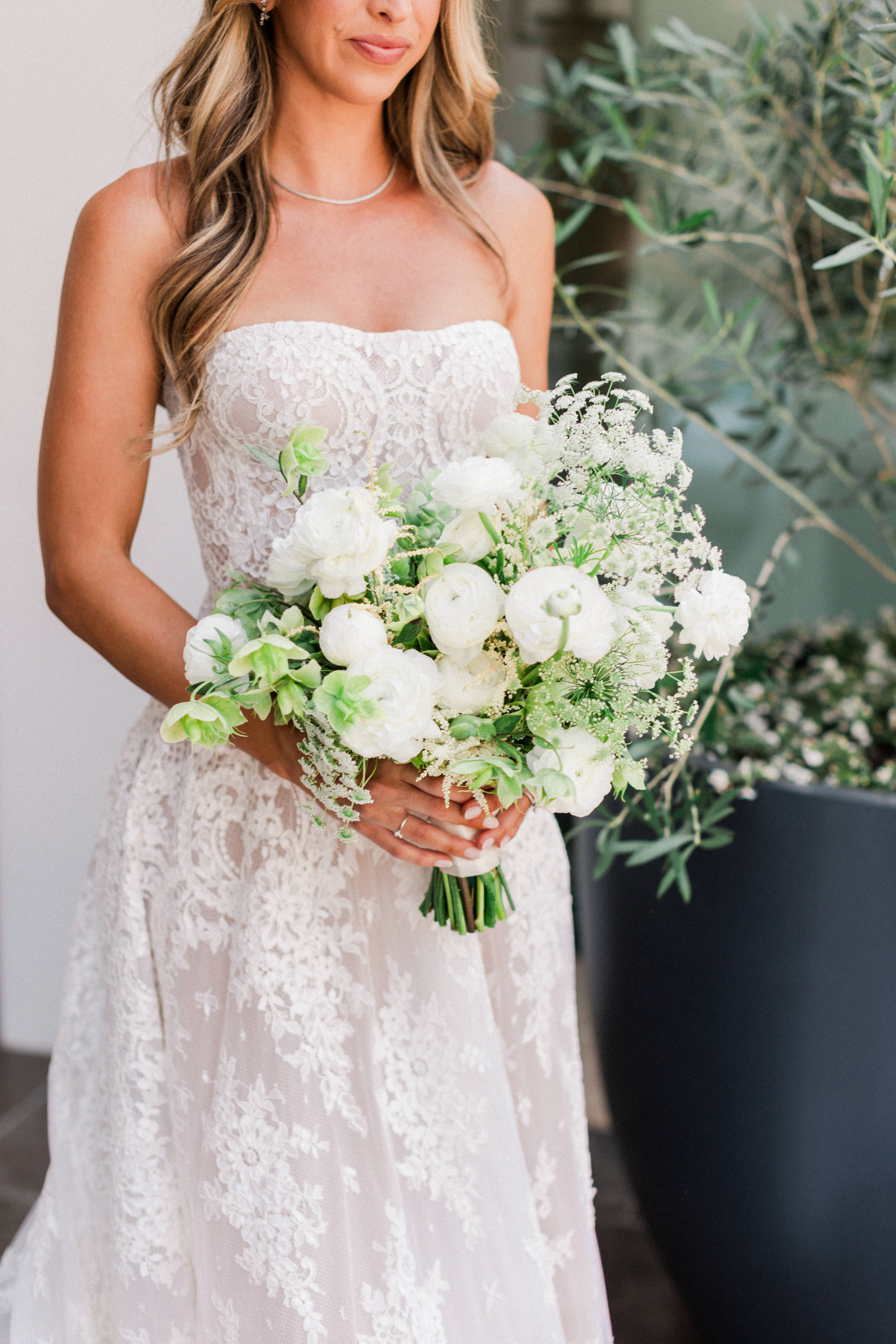 Italian Meets Modern Palm Springs for Katie Austin’s Wedding