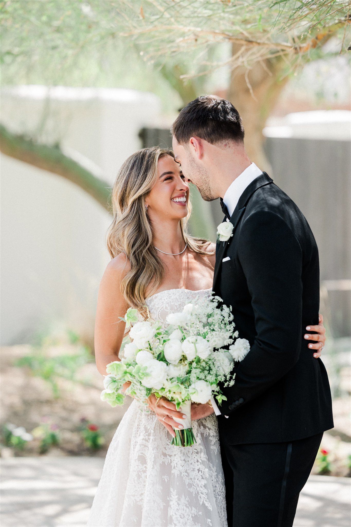 Italian Meets Modern Palm Springs for Katie Austin’s Wedding