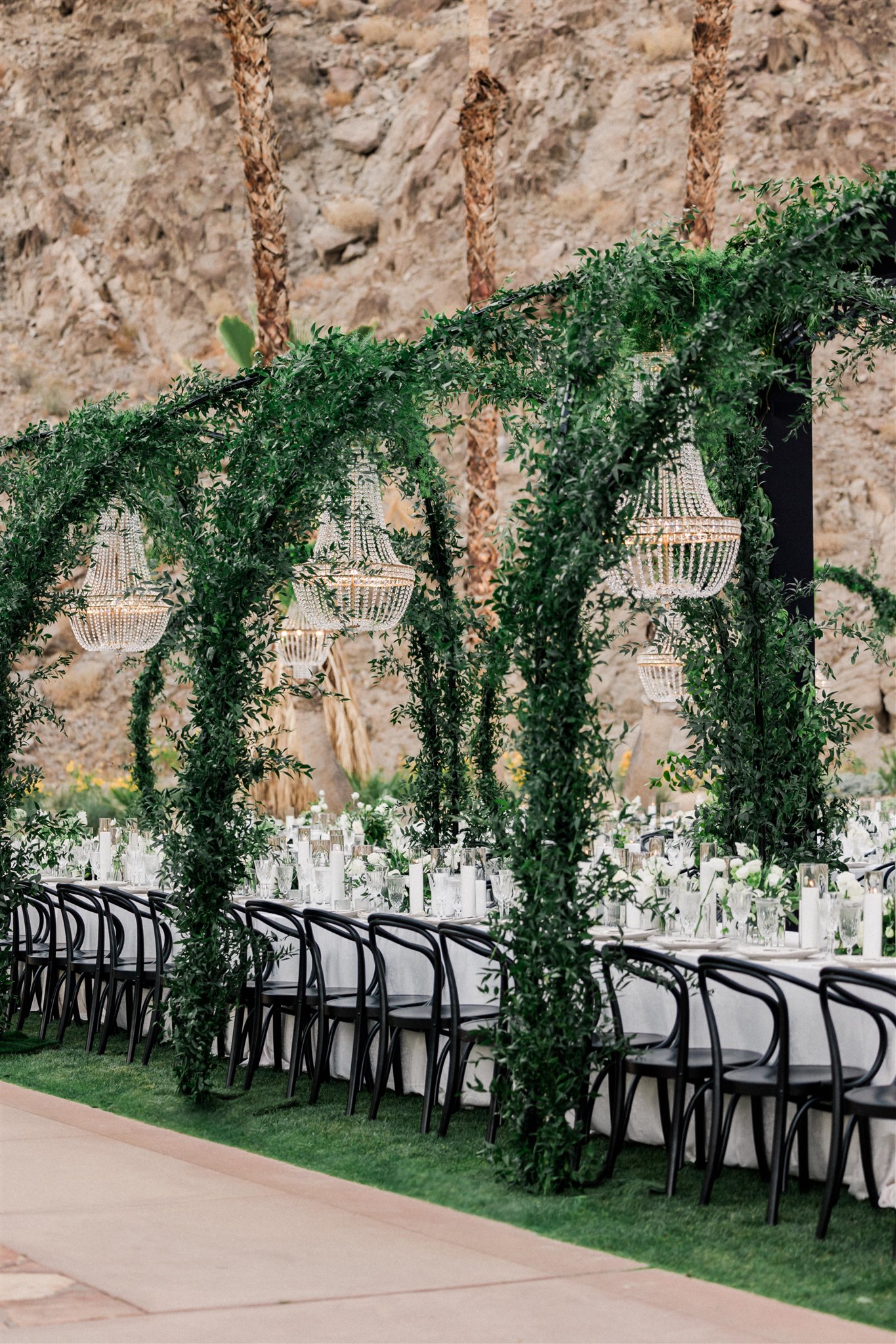 Italian Meets Modern Palm Springs for Katie Austin’s Wedding