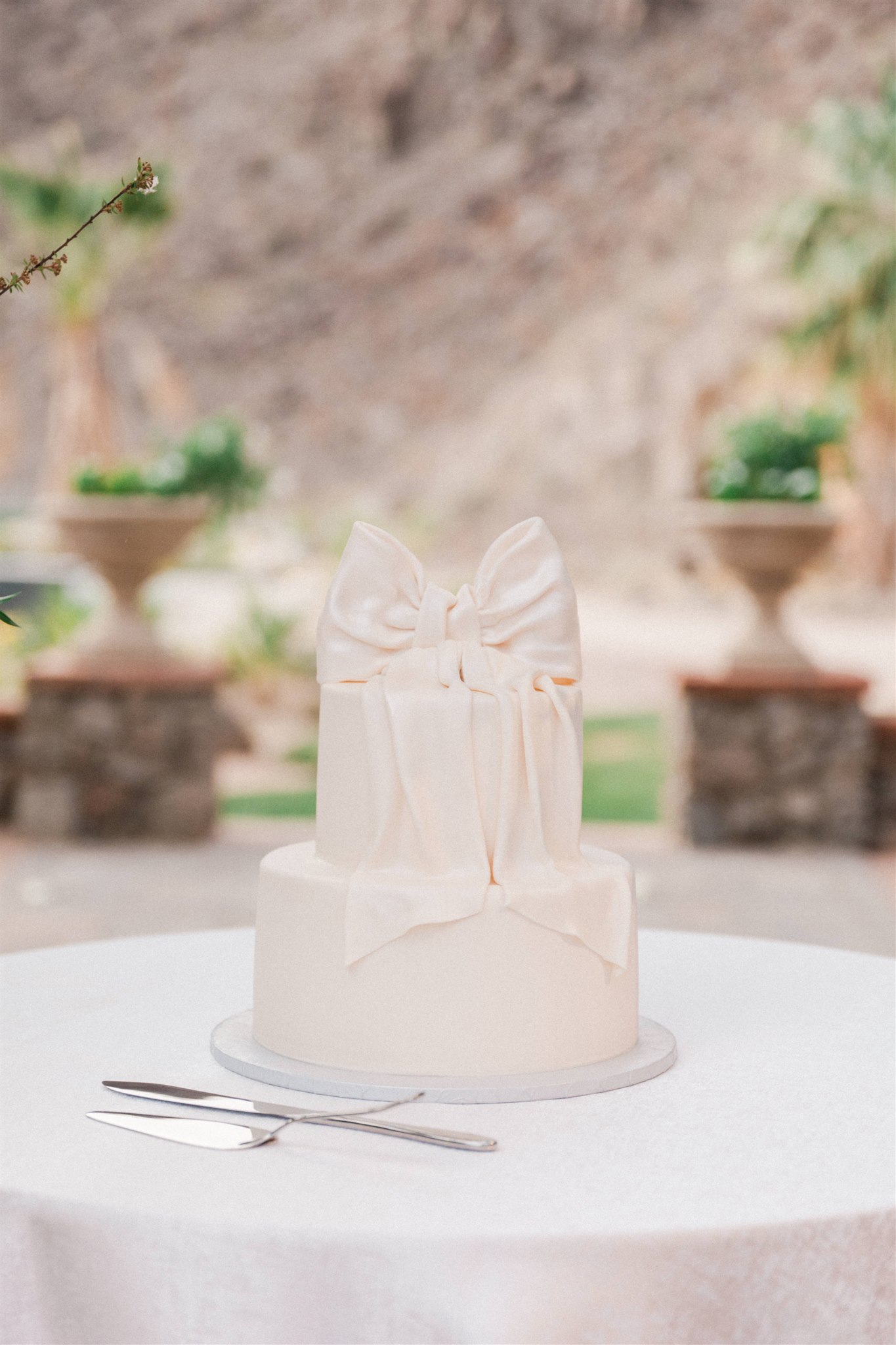 Italian Meets Modern Palm Springs for Katie Austin’s Wedding